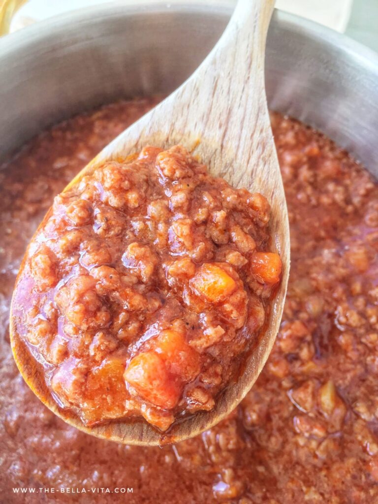  bolognese sauce for the lasagna