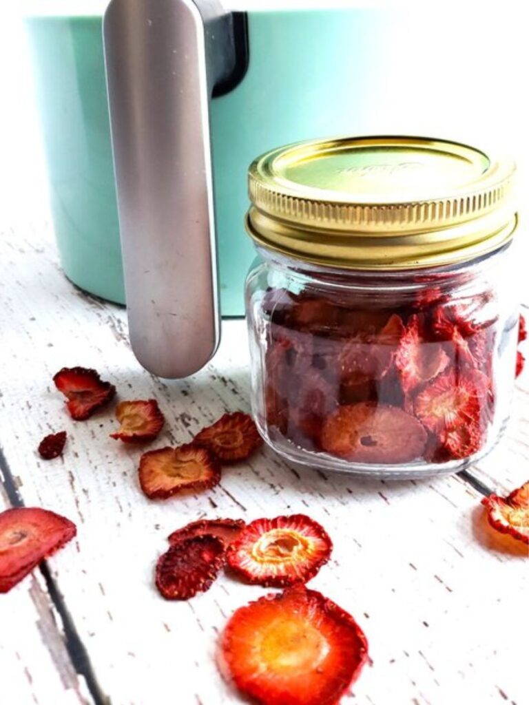 How to store Dried strawberries