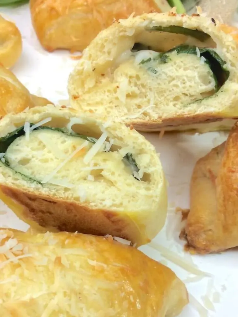 SPINACH CROISSANTS