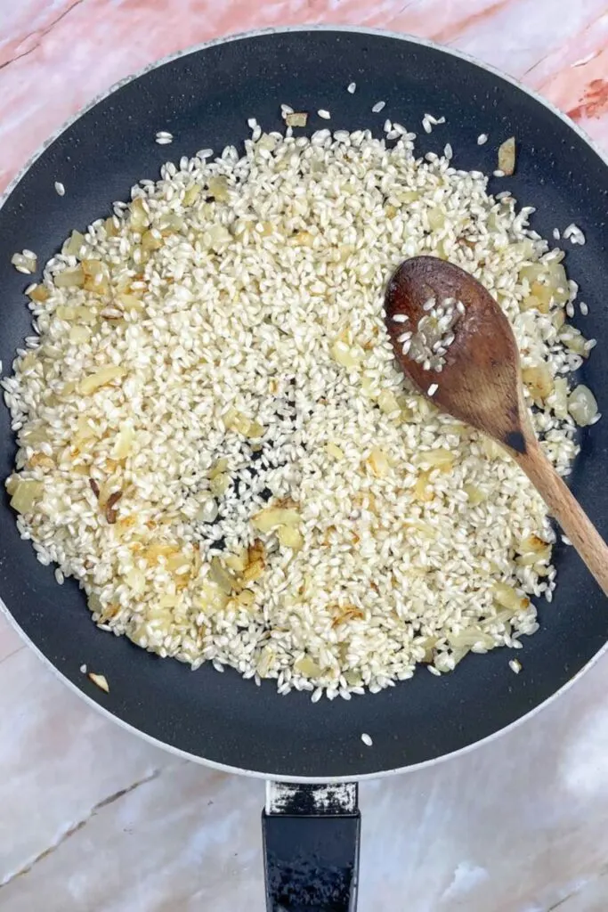 rice cooking process, toast the rice