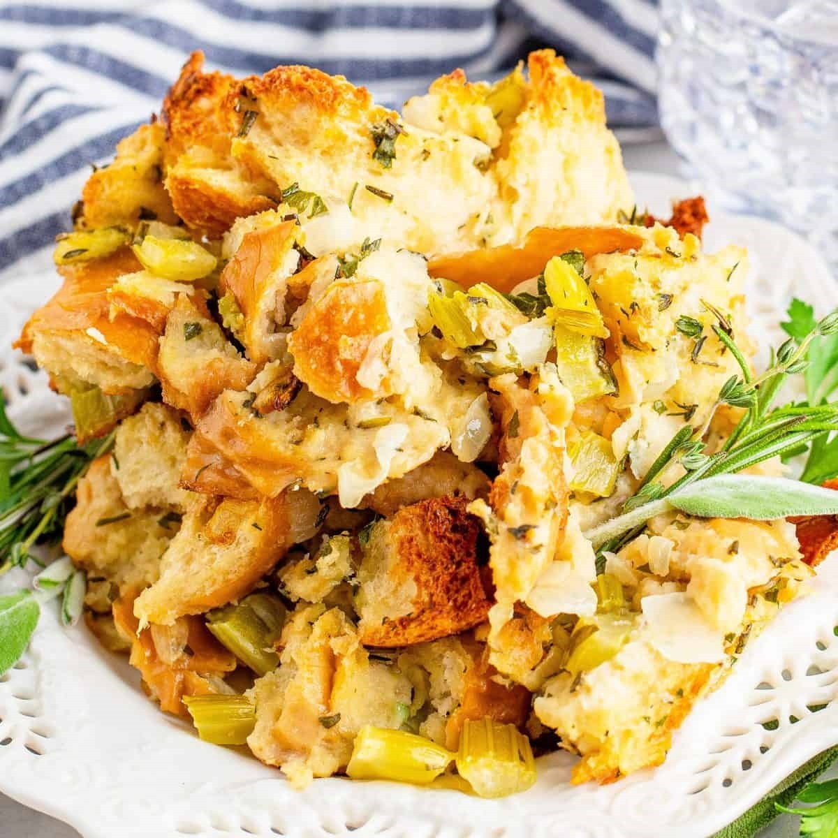 Easy Garlic And Herb Stuffing Easy Garlic And Herb Stuffing