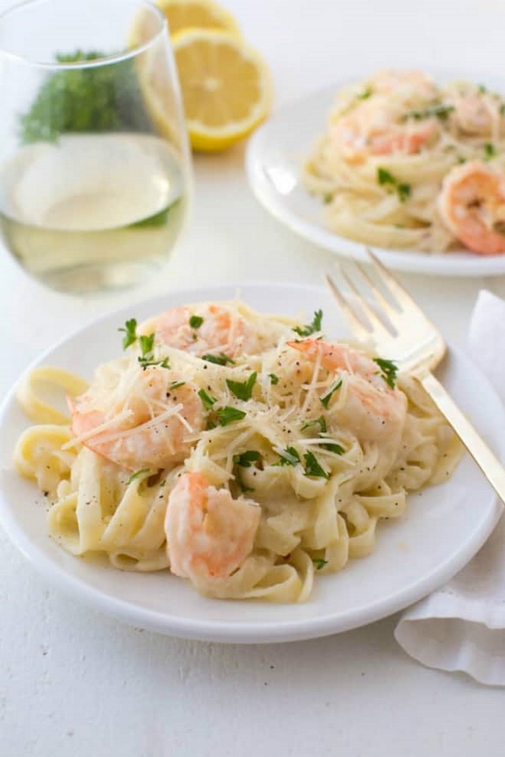 Lemon Garlic White Wine Shrimp Fettuccine Pasta